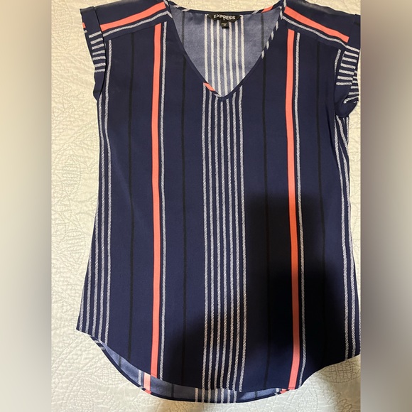 Express Tops - Picture 8 of 8